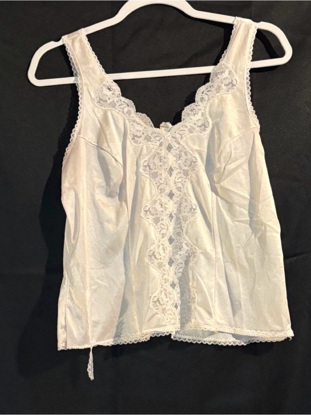 Richform Vintage 1960s White Nylon Camisole Slip Top Floral Lace Trim V-Neck